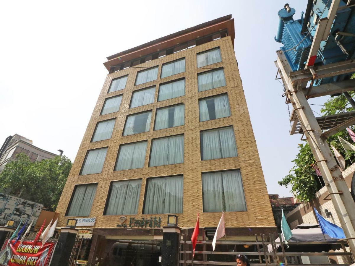 패브호텔 에메랄드 콜카타 외부 사진
